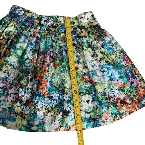 Zara Multicolor Floral Mini Skirt Small - Picture 9 of 9